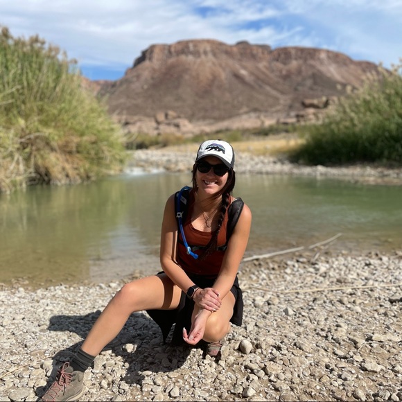 Meet your Posher, Cydnee - Picture 7 of 9